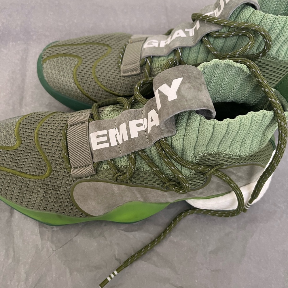 Adidas Pharrell crazy BYW X size 8 green - Picture 2 of 9